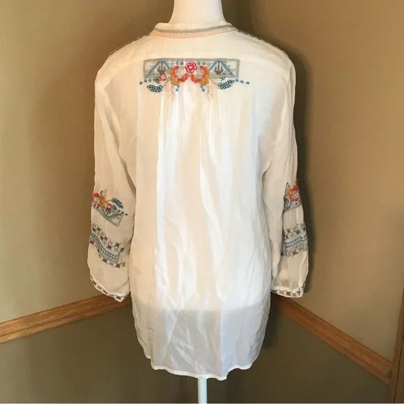JOHNNY WAS White Rayon Tunic Blouse Top Colorful Floral EMBROIDERY Size Small - Picture 6 of 11